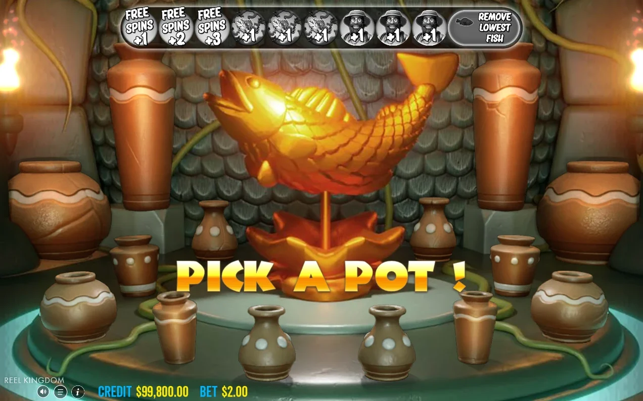 Pantalla Pick a Pot con la estatua de pez dorada rodeada de tinajas de barro para elegir.