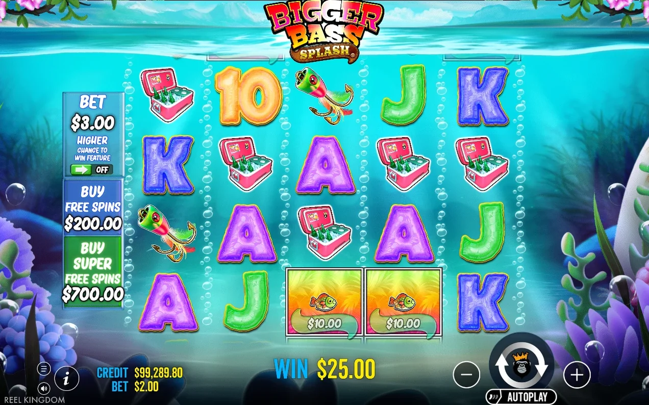 Partida base con victoria de $25.00 y peces con valor de $10.00 en los carretes.